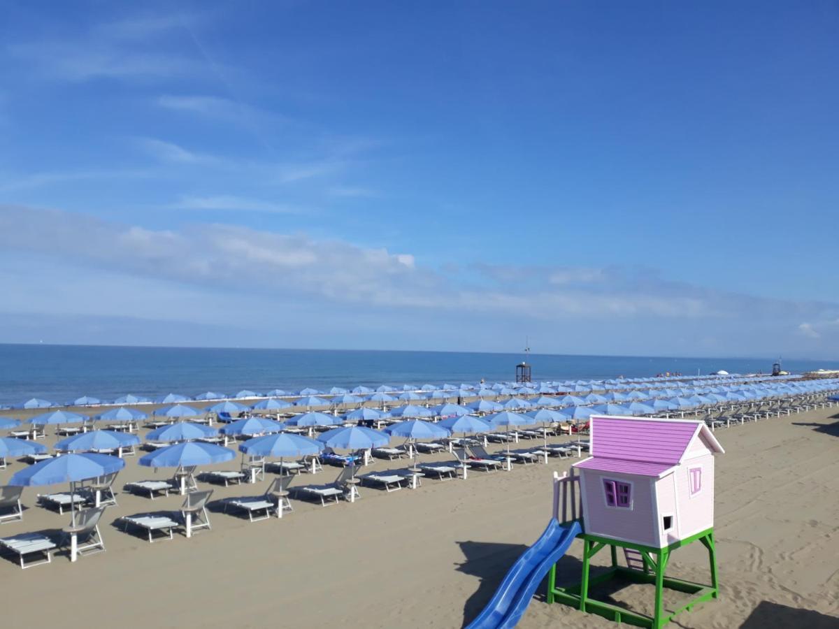 מרינה די קסטנייטו קרדוצ'י Alberto Quadrilocale A Soli 150M Dal Mare מראה חיצוני תמונה